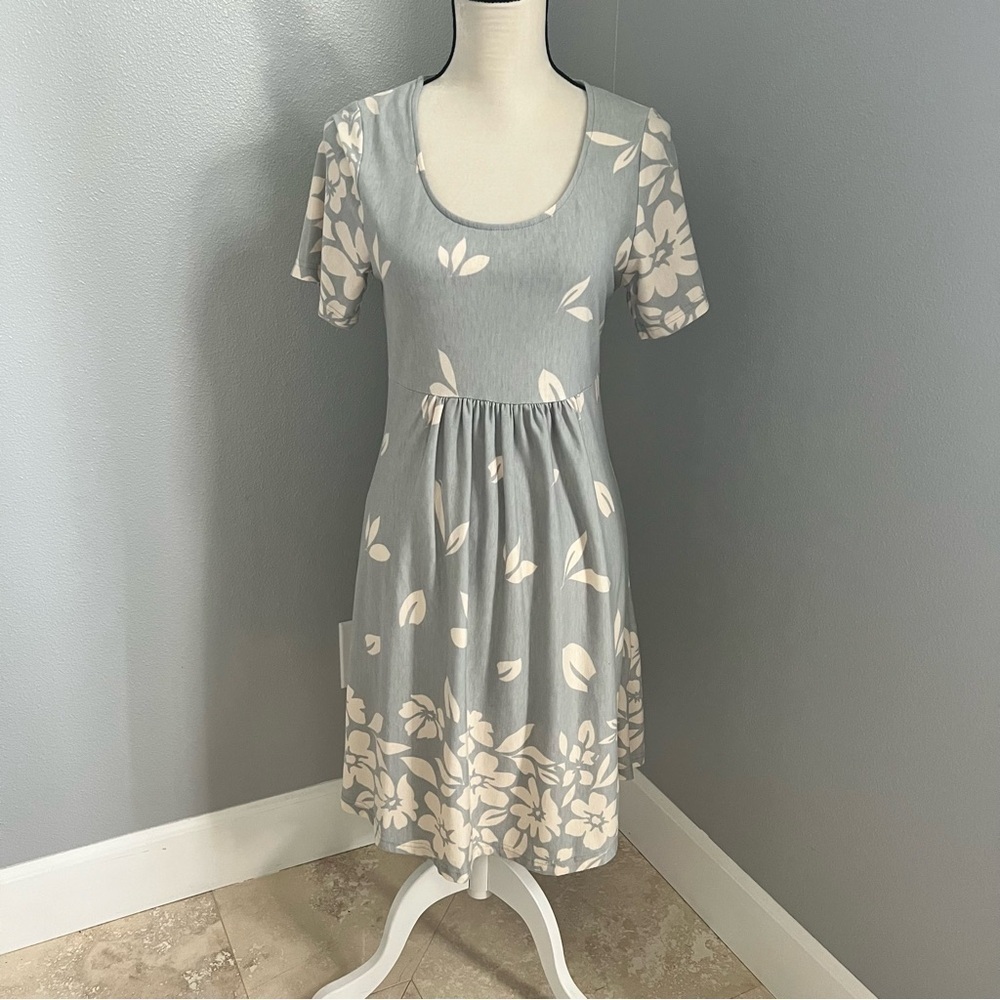 Reborn NY Boho Floral Midi Dress Small Gray Scoop Neck Gathered Casual